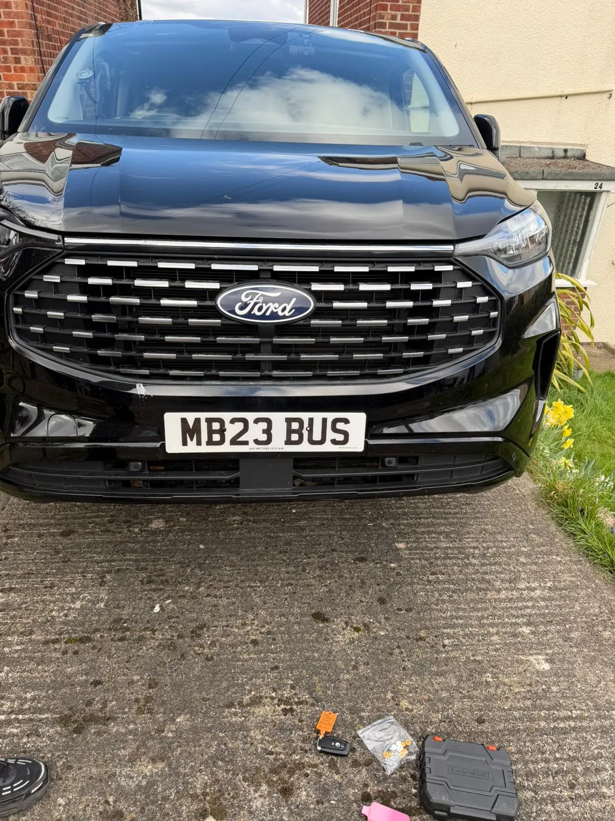 MBE Minicabs brand new 8-seater Ford minibus MB23 BUS - group transport